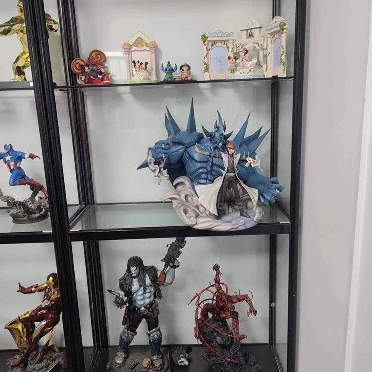 Prototypes de modèles en résine de Deadpool de haute qualité. Impression 3D personnalisée SLA et coulée sous vide.